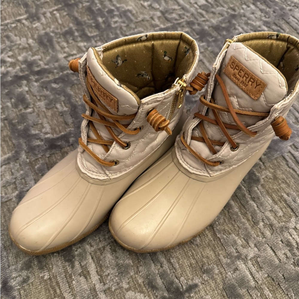 Sperry Top Sider Duck Rain Boots Chevron Quilted Shaft Nylon Ivory 7.5 EUC - Picture 14 of 14